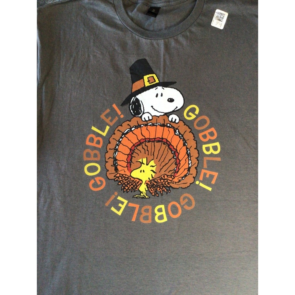 Mens Snoopy/Peanuts Thanksgiving T Shirt Size Large. Gobble Gobble!!